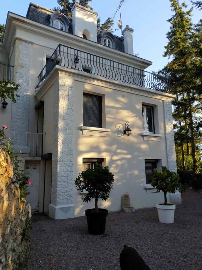 Hotel Particulier De Montmorency - Proche Aeroport Paris Roissy-Charles De Gaulle Экстерьер фото